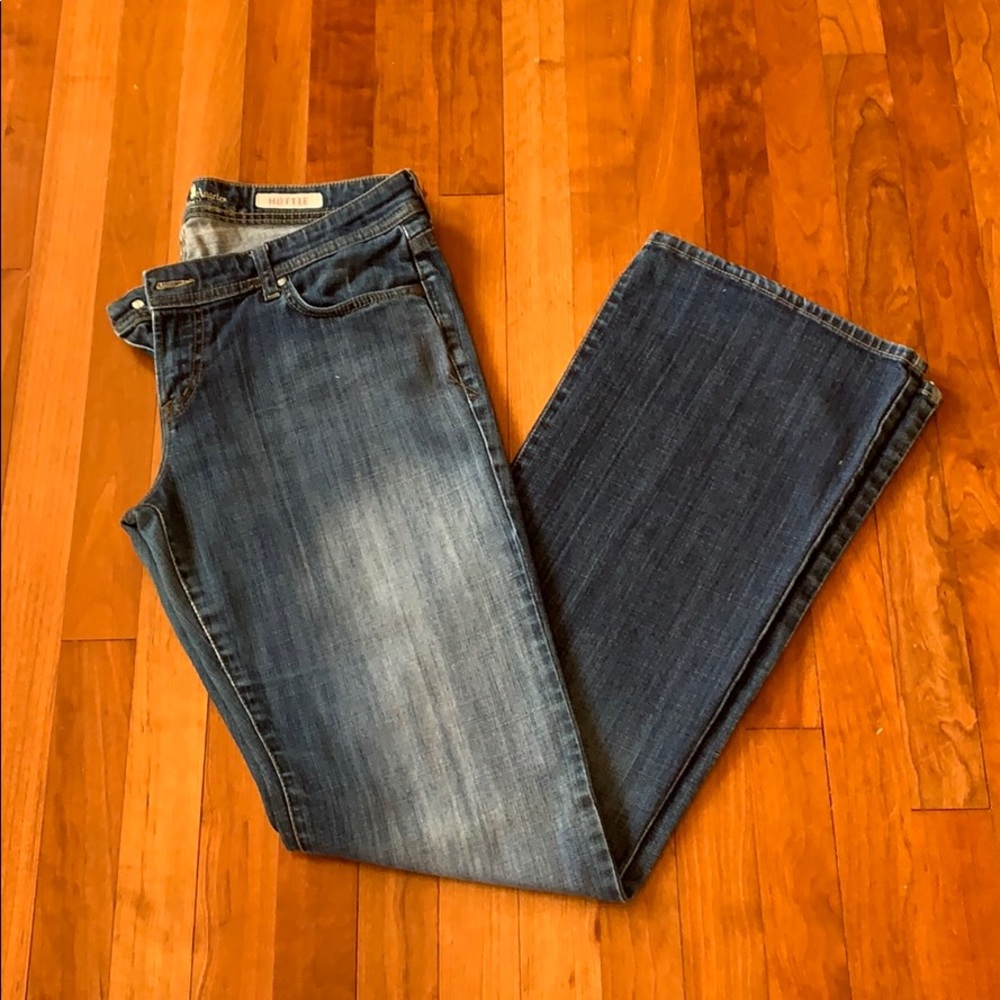 ATTN TALL GIRLS!! IT! Los Angeles Jean! Bootcut!